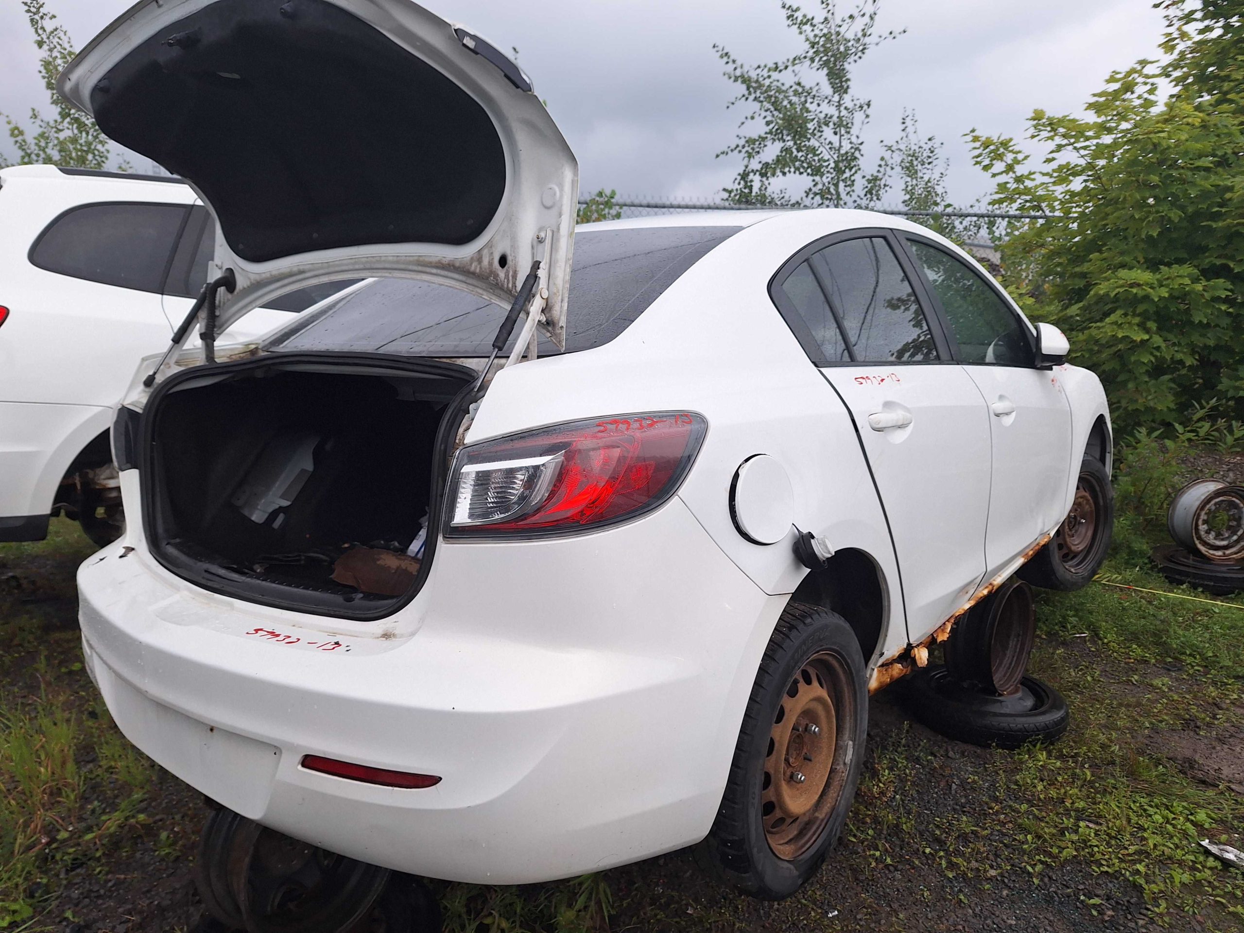 MAZDA MAZDA3 2013