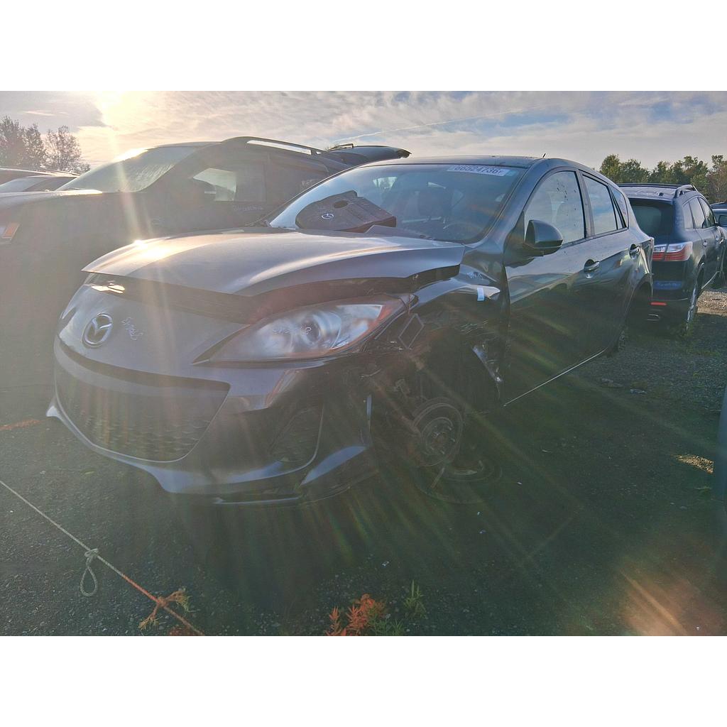 MAZDA MAZDA3 2013