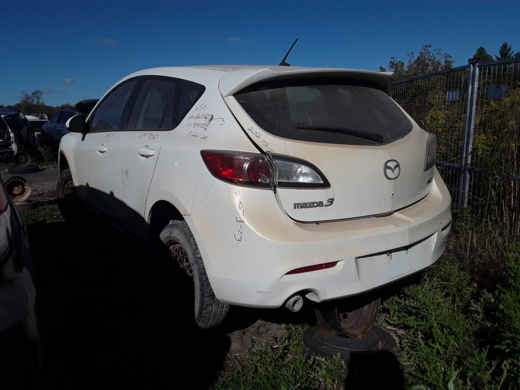 MAZDA MAZDA3 2013