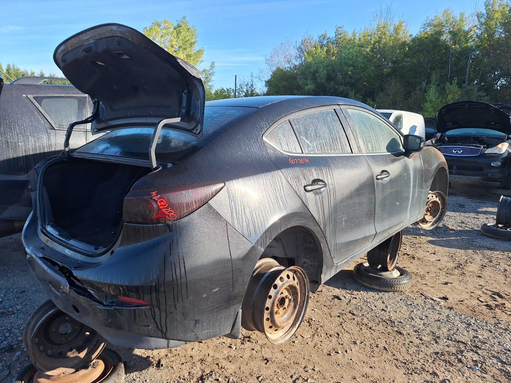 MAZDA MAZDA3 2014
