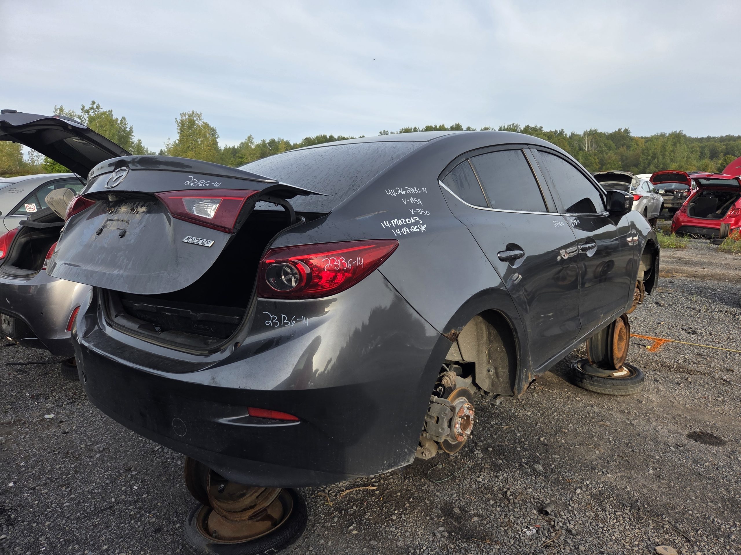 MAZDA MAZDA3 2014