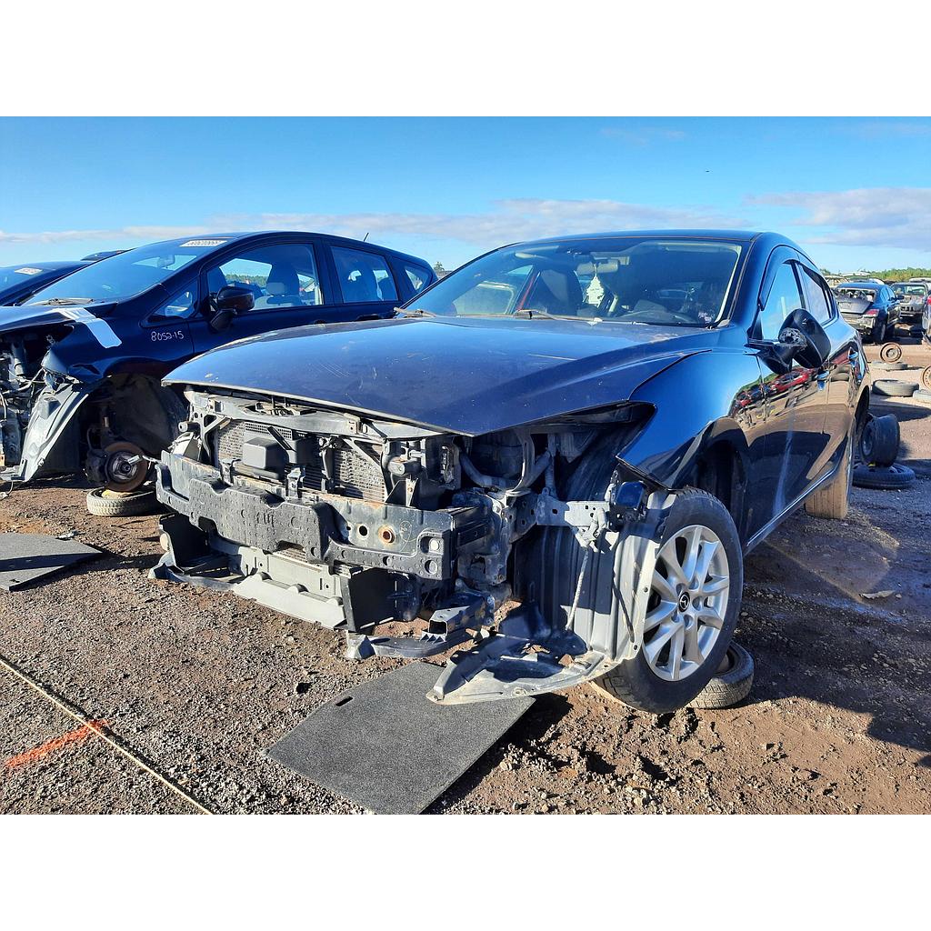 MAZDA MAZDA3 2015