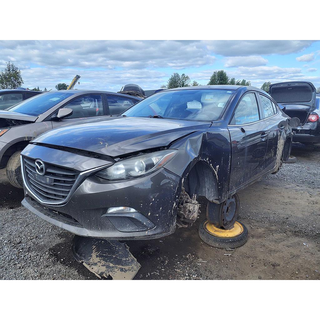 MAZDA MAZDA3 2015
