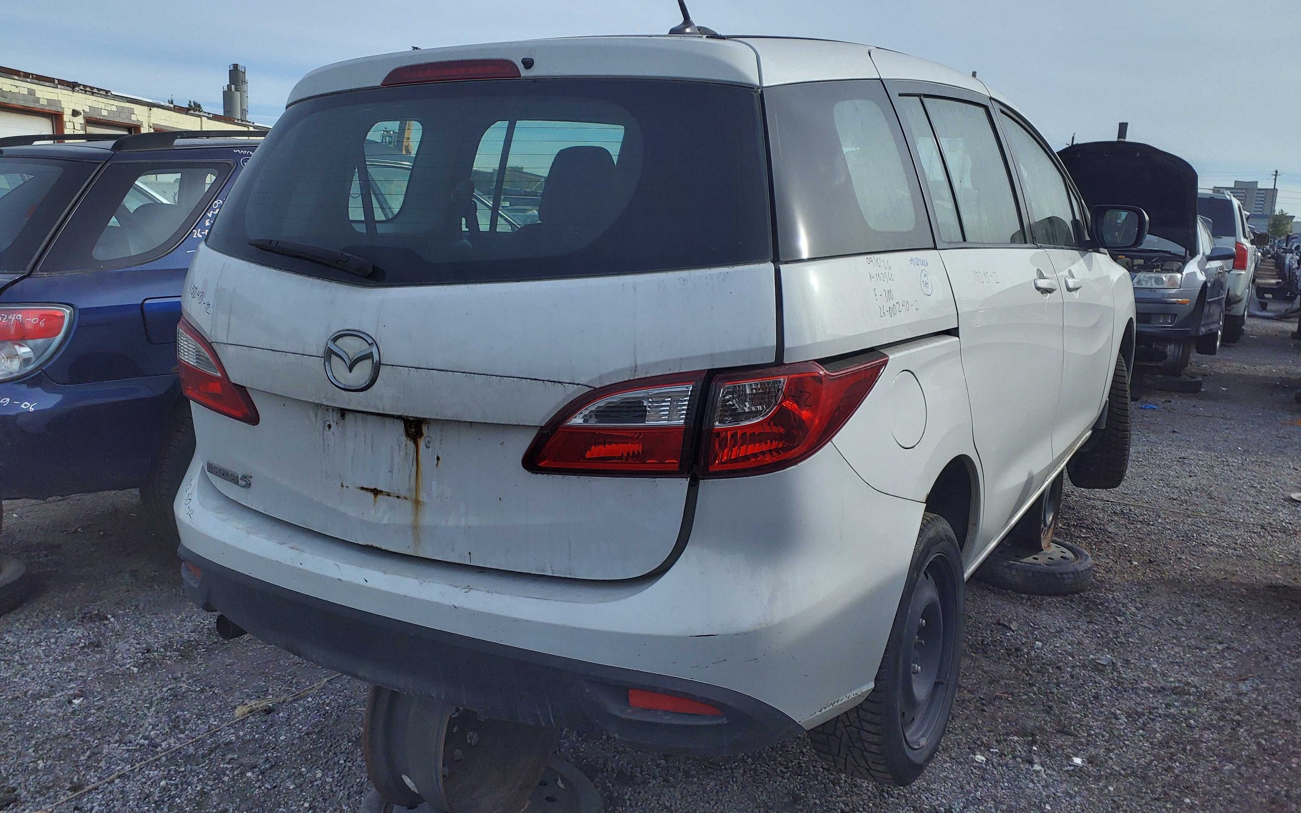 MAZDA MAZDA5 2012