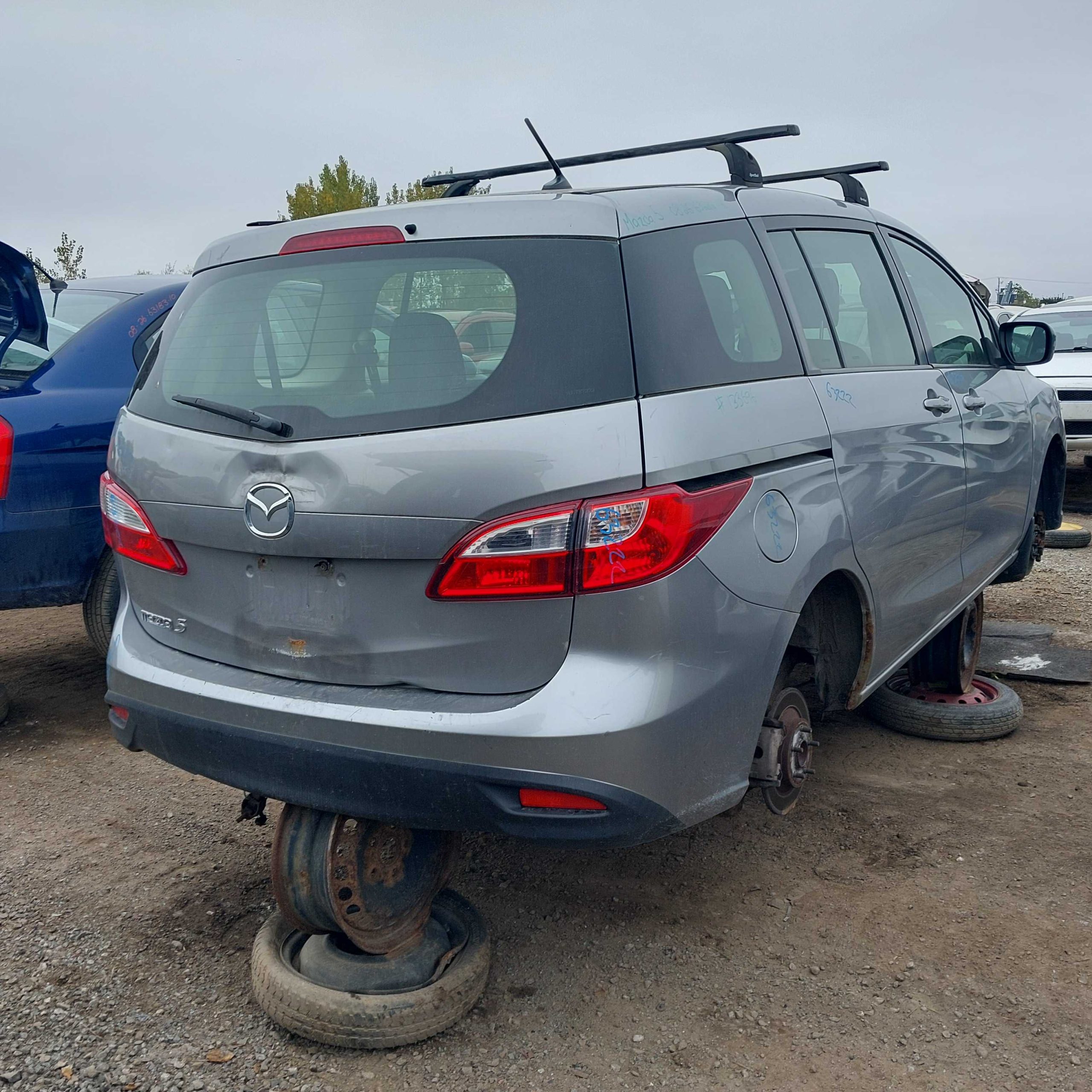 MAZDA MAZDA5 2012