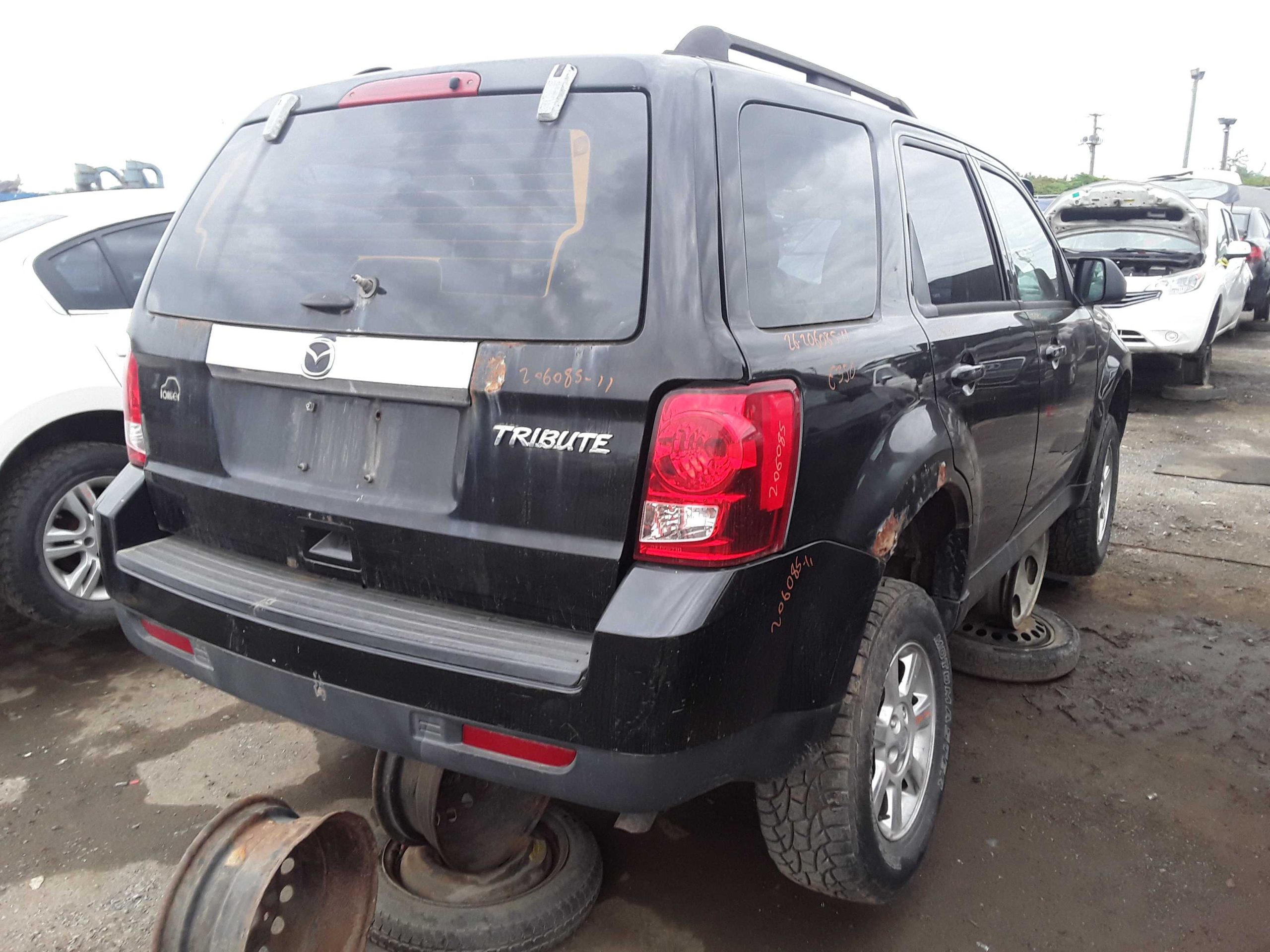 MAZDA TRIBUTE 2011