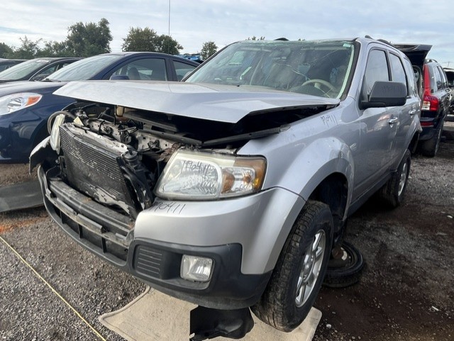 MAZDA TRIBUTE 2011