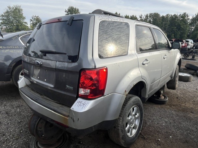 MAZDA TRIBUTE 2011
