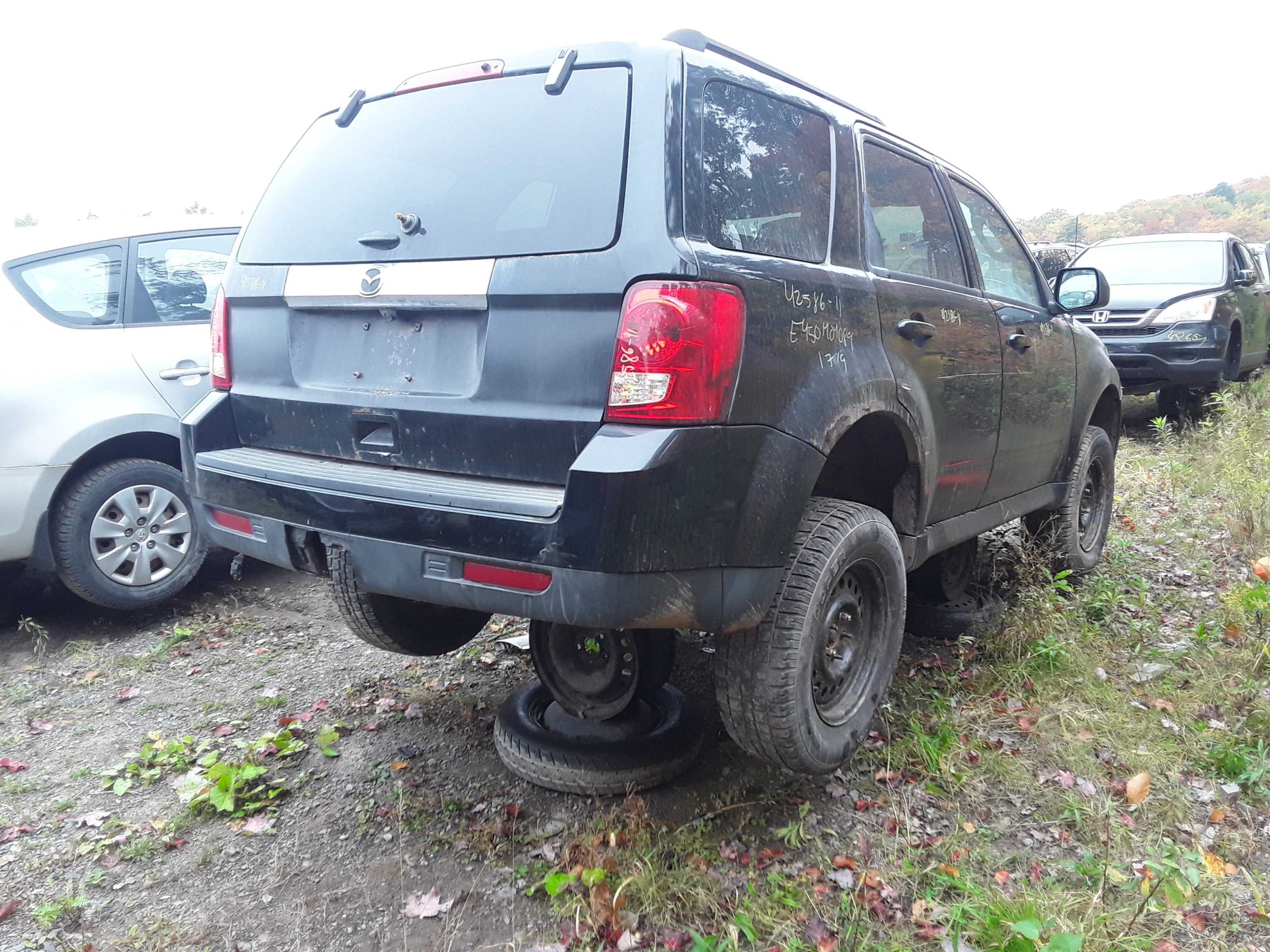 MAZDA TRIBUTE 2011