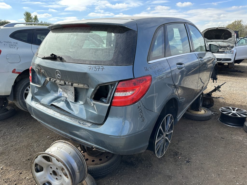 MERCEDES-BENZ B-CLASS 2013