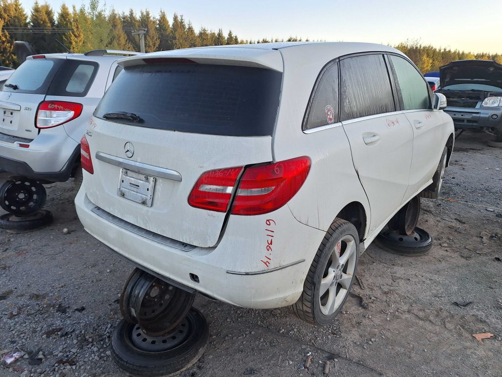 MERCEDES-BENZ B-CLASS 2014