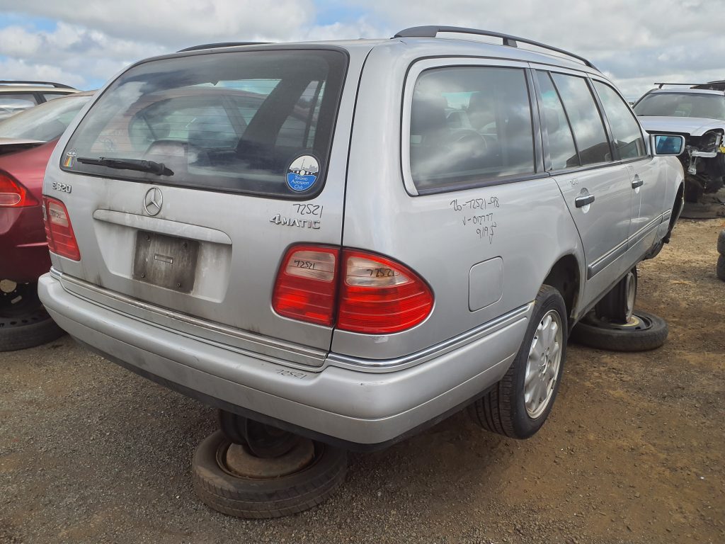 MERCEDES-BENZ E-CLASS 1998