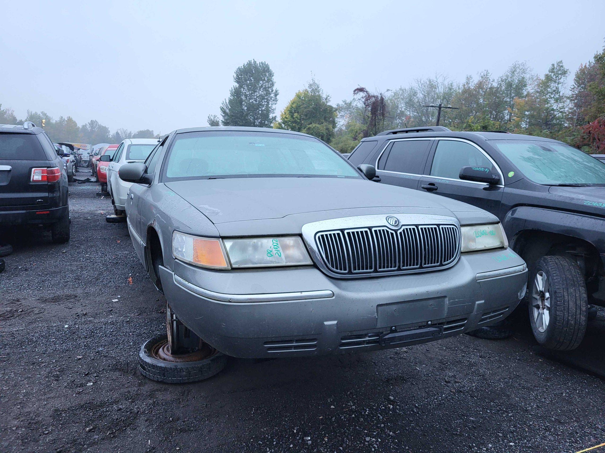 MERCURY GRAND MARQUIS 2000