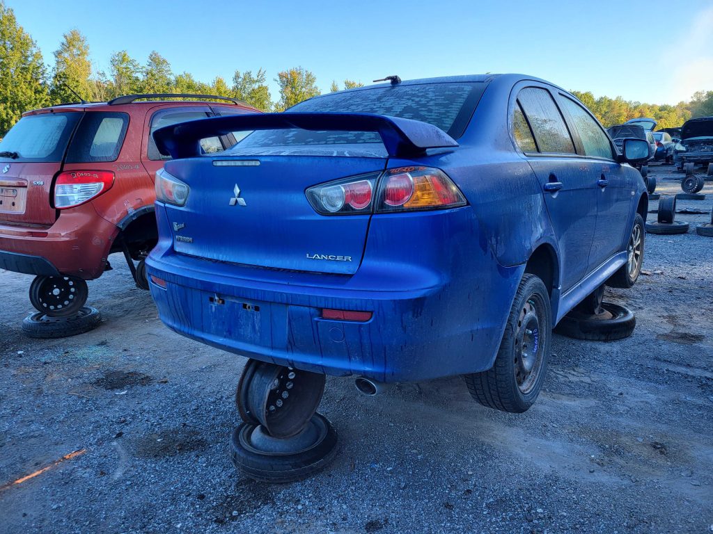 MITSUBISHI LANCER 2010