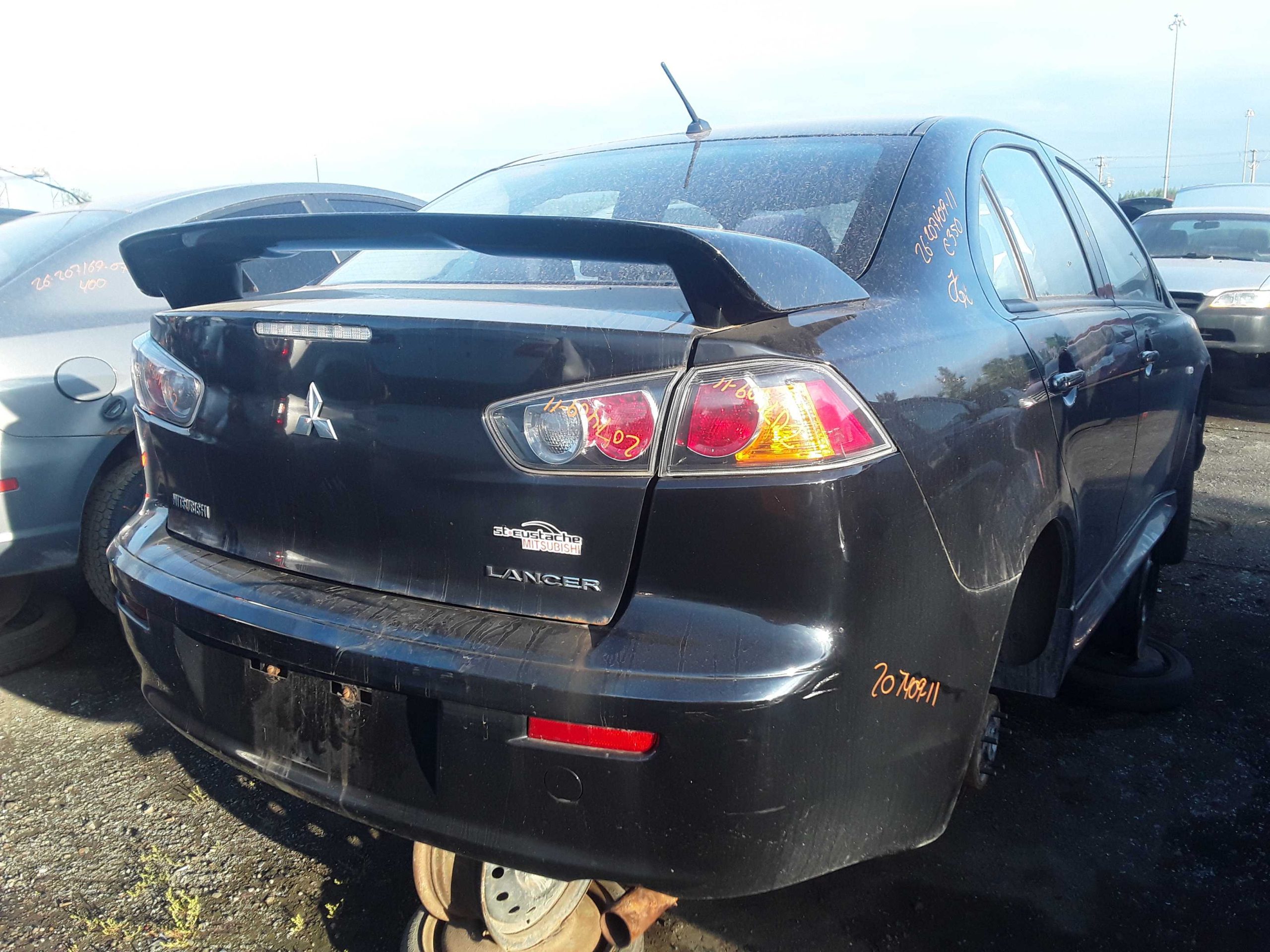 MITSUBISHI LANCER 2011