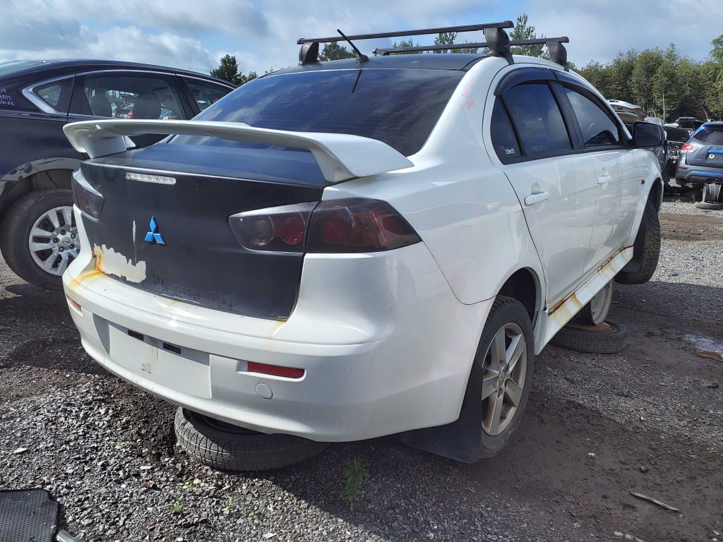 MITSUBISHI LANCER 2014