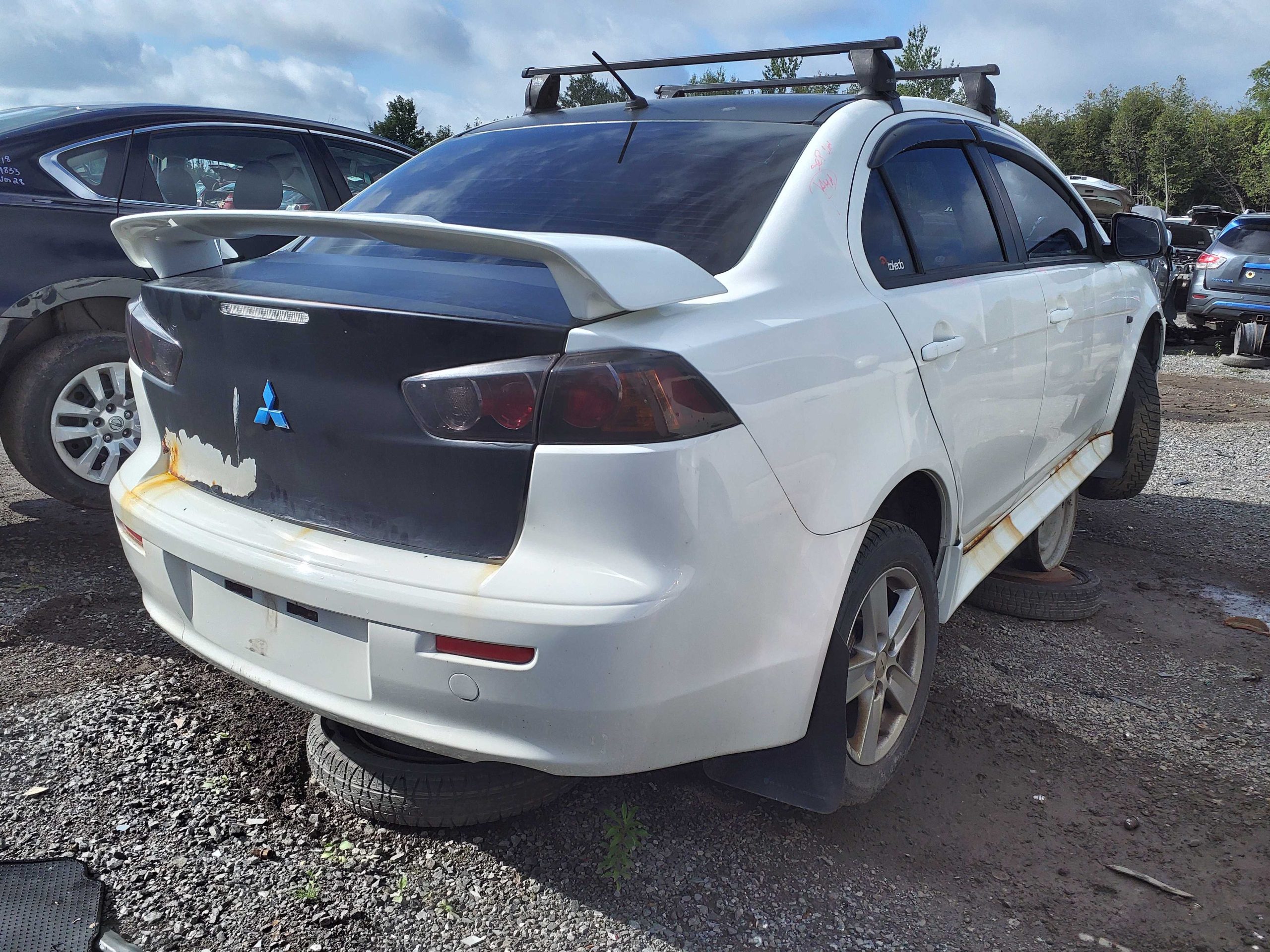 MITSUBISHI LANCER 2014