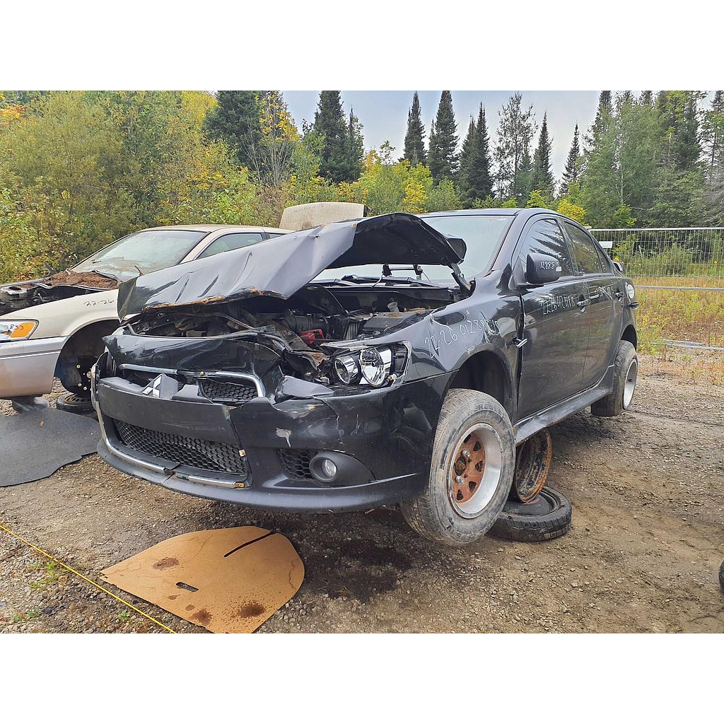 MITSUBISHI LANCER 2015