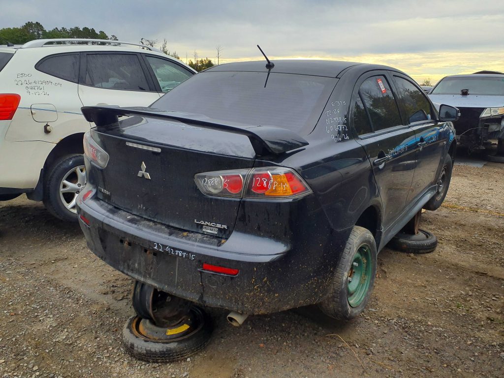 MITSUBISHI LANCER 2015