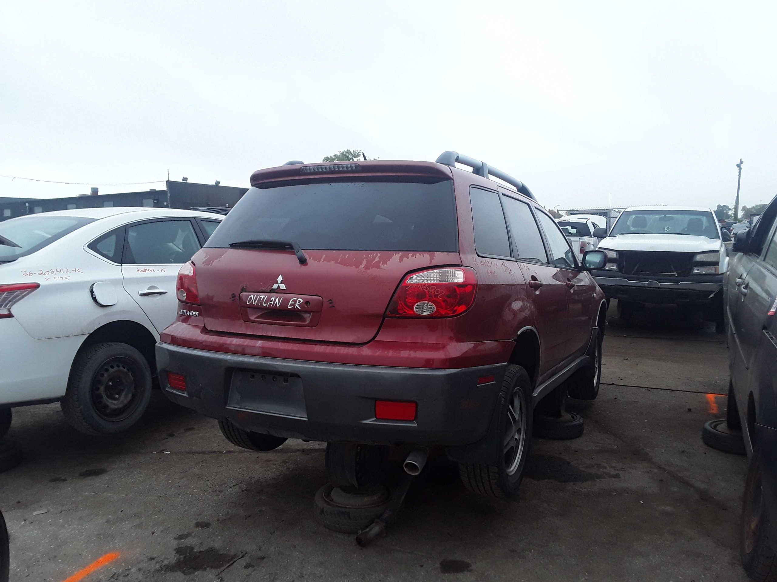 MITSUBISHI OUTLANDER 2006