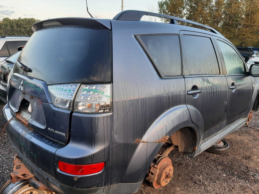 MITSUBISHI OUTLANDER 2009