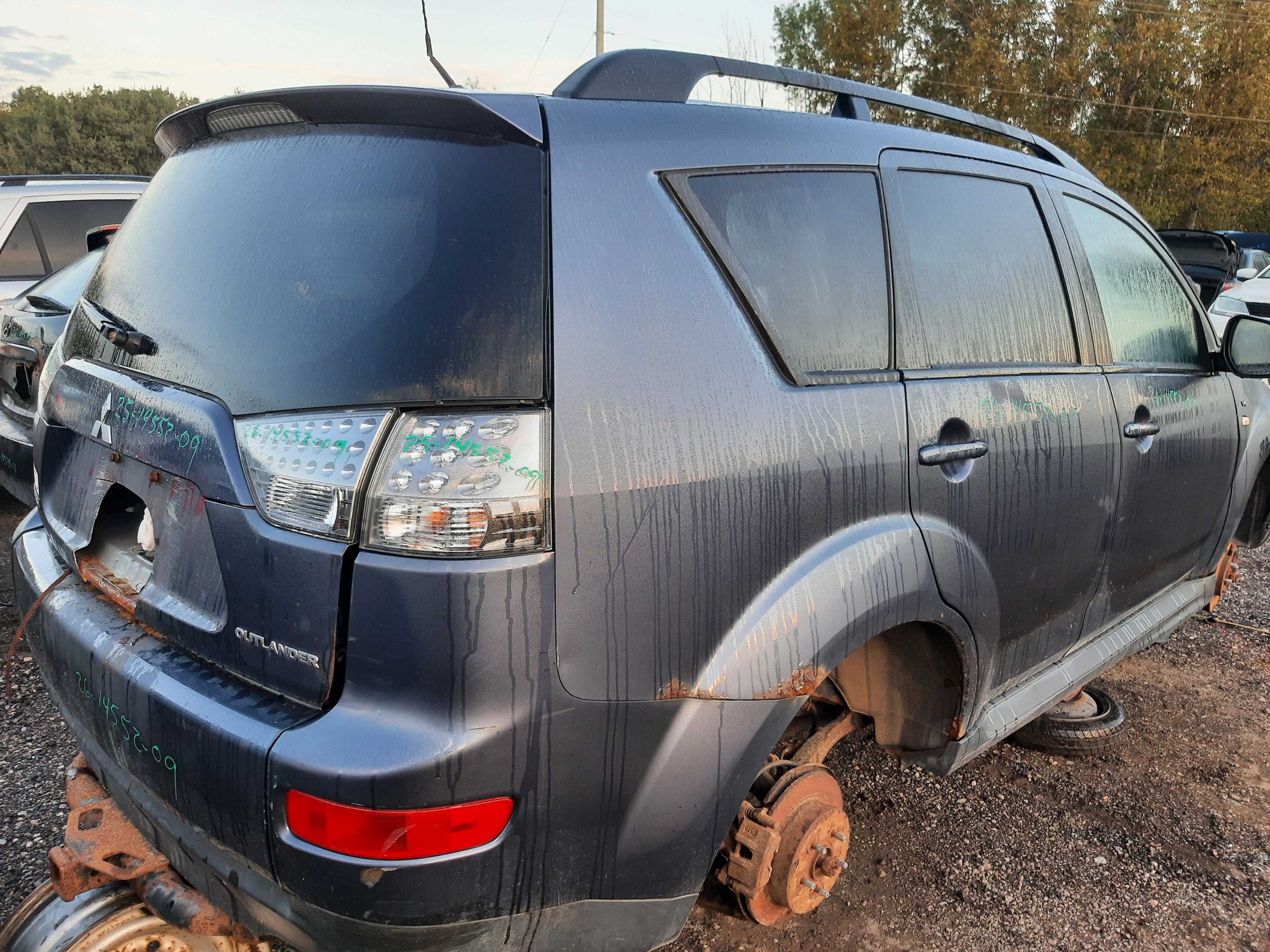 MITSUBISHI OUTLANDER 2009