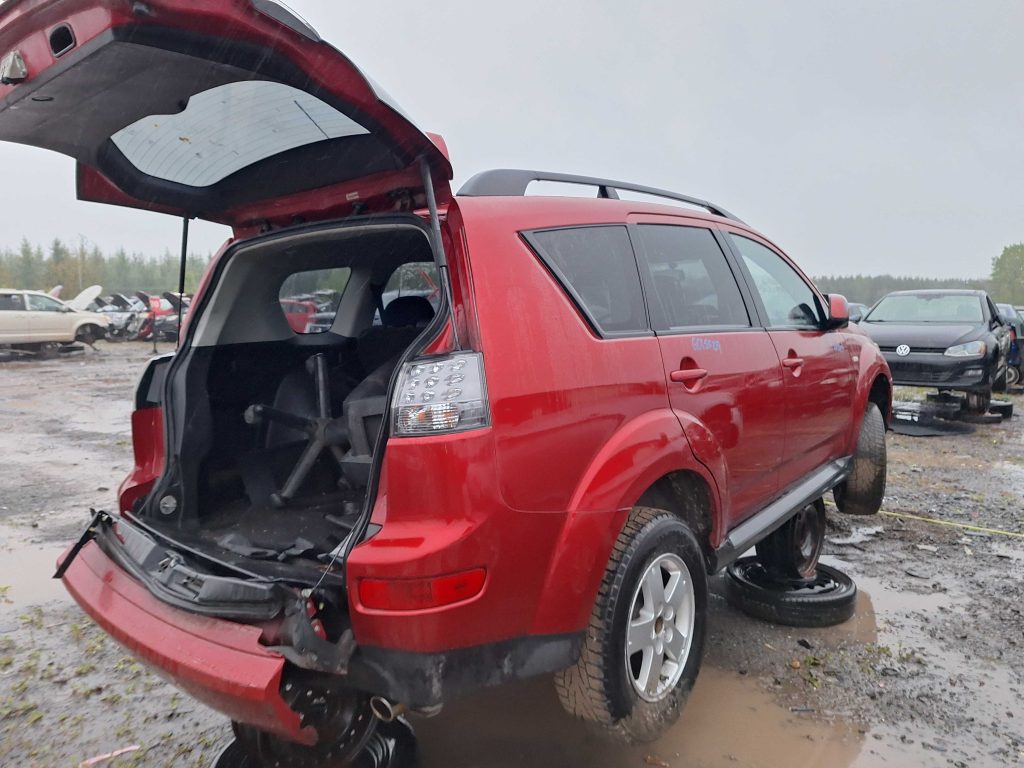 MITSUBISHI OUTLANDER 2009