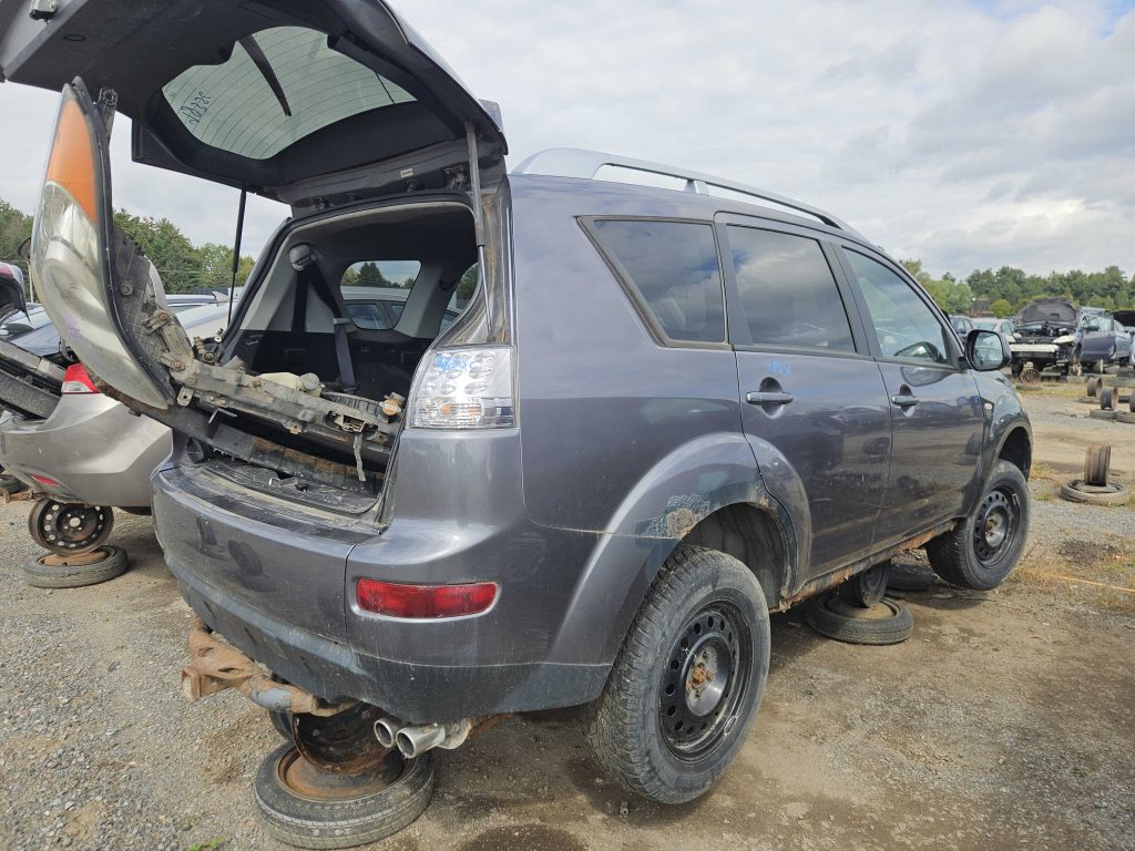 MITSUBISHI OUTLANDER 2009