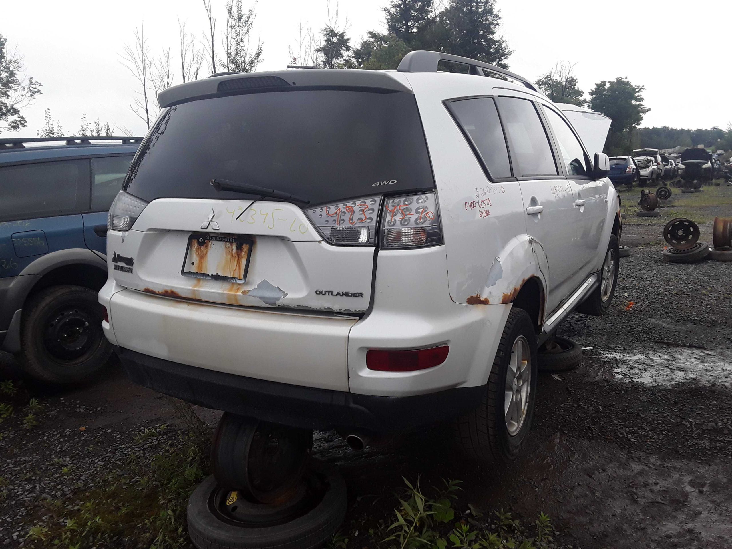 MITSUBISHI OUTLANDER 2010