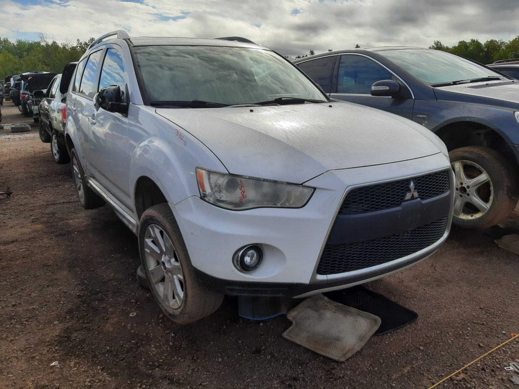 MITSUBISHI OUTLANDER 2010