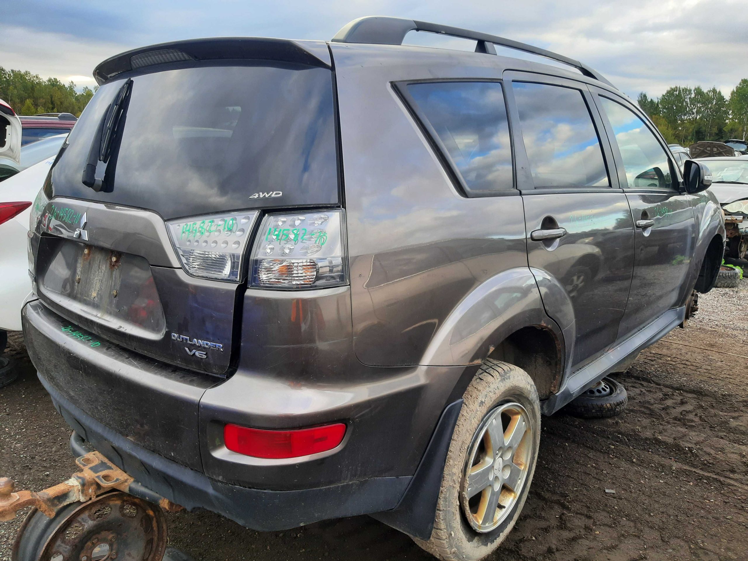 MITSUBISHI OUTLANDER 2010