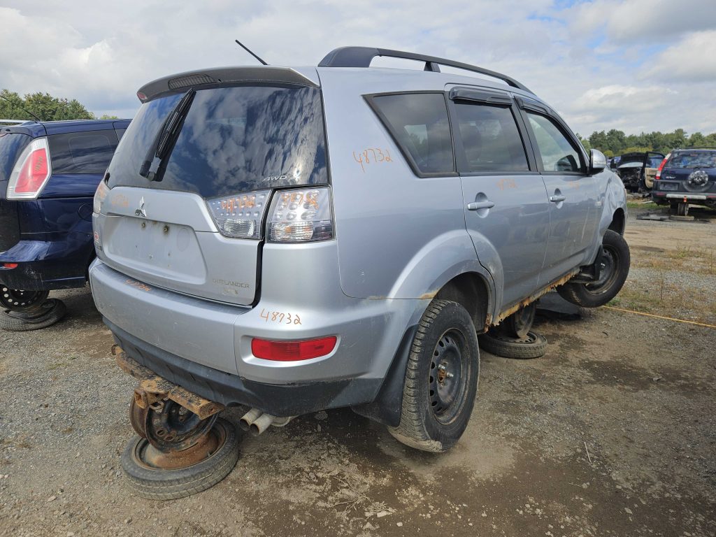 MITSUBISHI OUTLANDER 2010