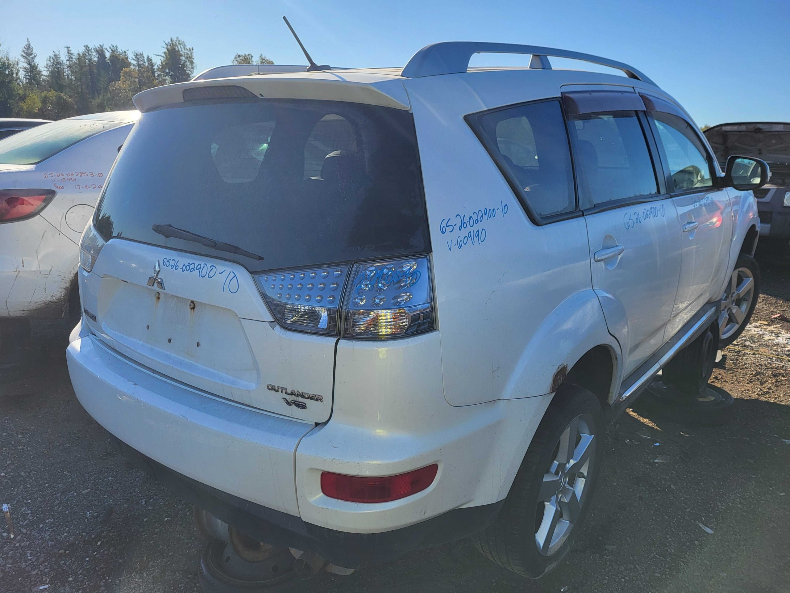 MITSUBISHI OUTLANDER 2010