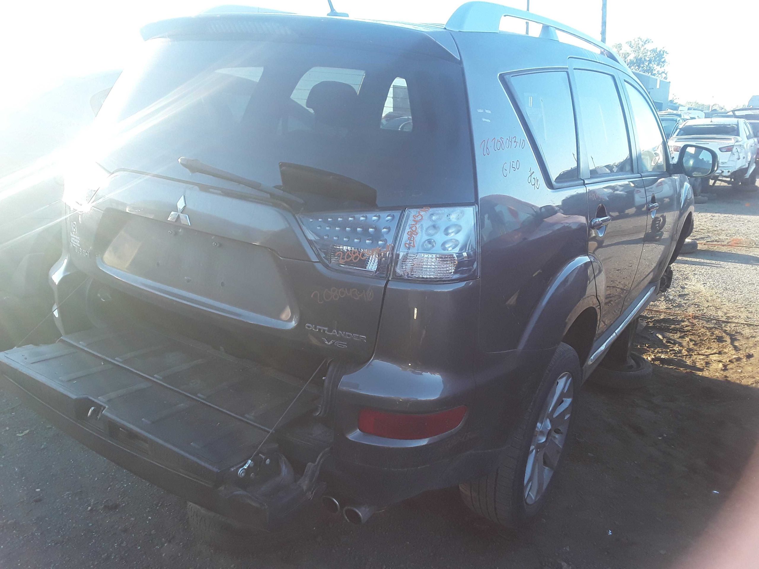 MITSUBISHI OUTLANDER 2010