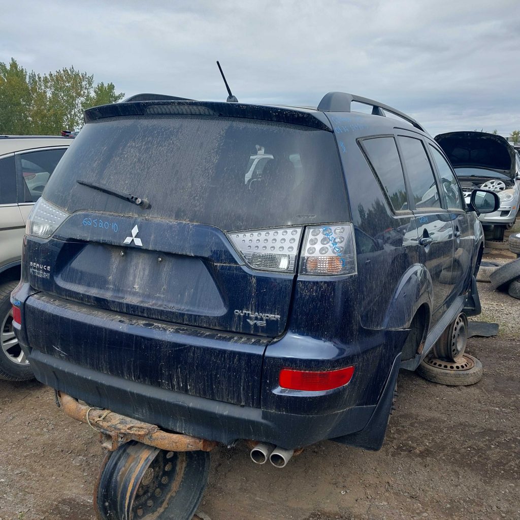 MITSUBISHI OUTLANDER 2010