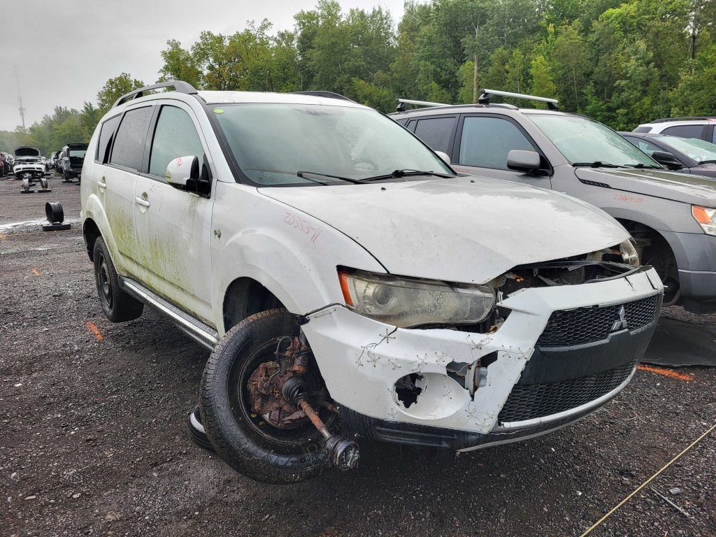 MITSUBISHI OUTLANDER 2011