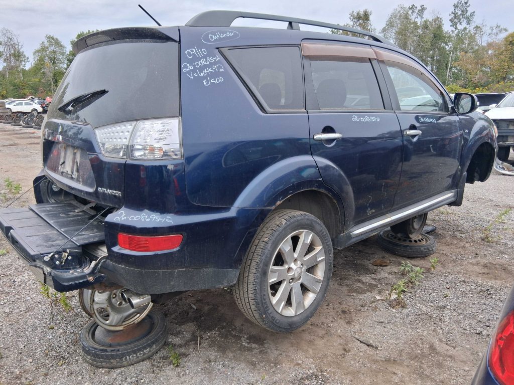 MITSUBISHI OUTLANDER 2012