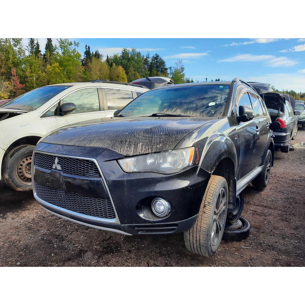 MITSUBISHI OUTLANDER 2013