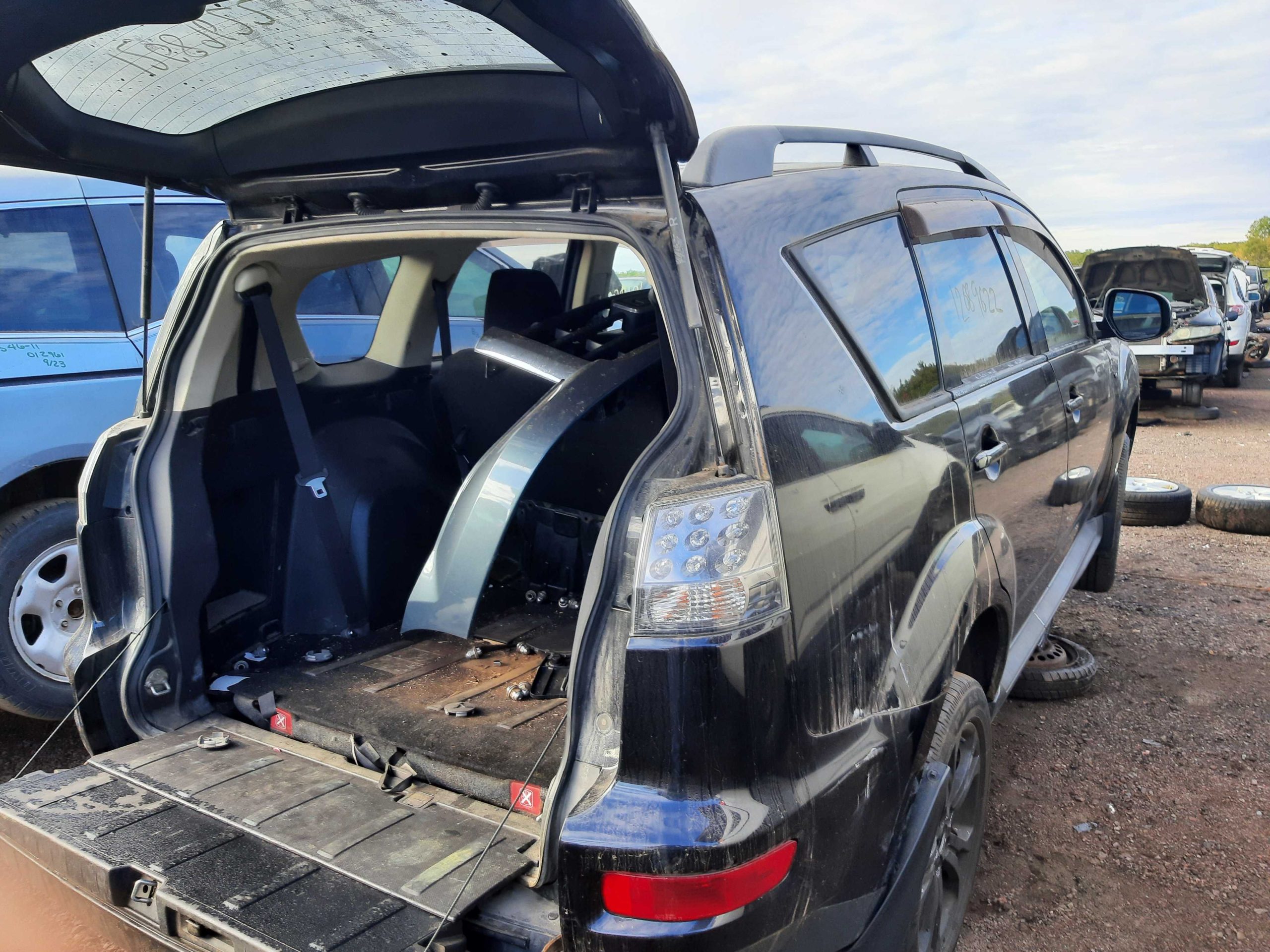 MITSUBISHI OUTLANDER 2013