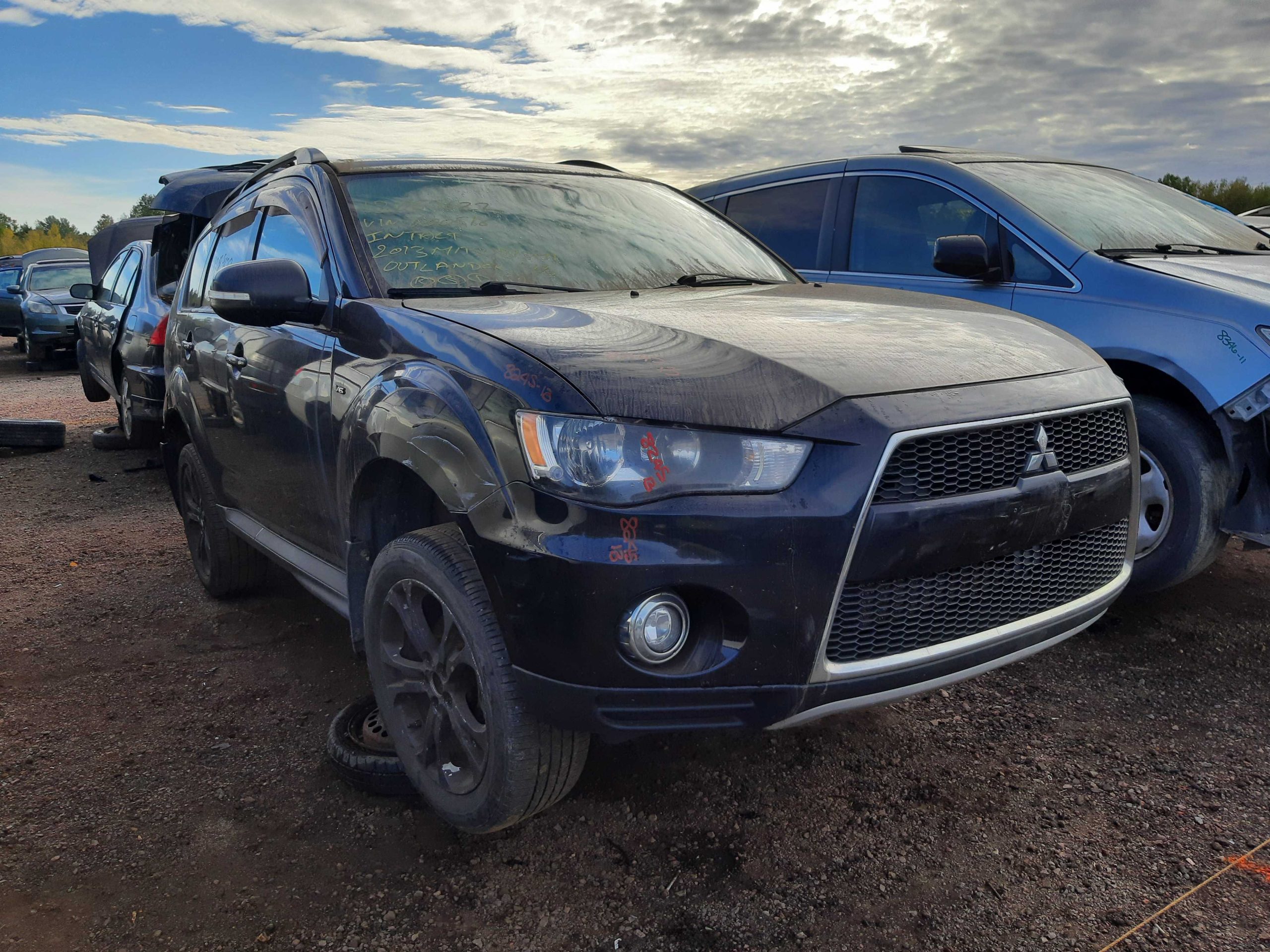 MITSUBISHI OUTLANDER 2013