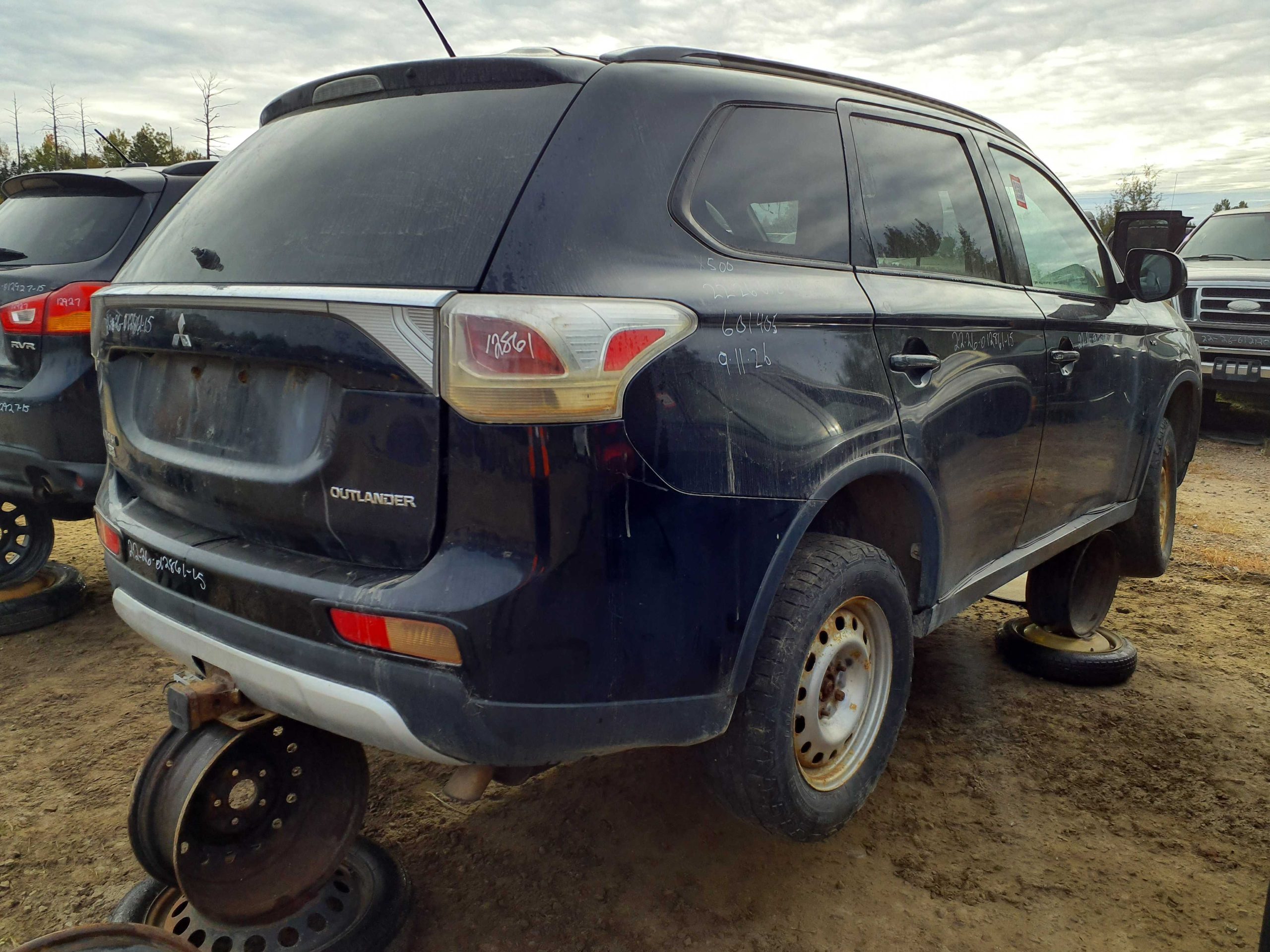 MITSUBISHI OUTLANDER 2015