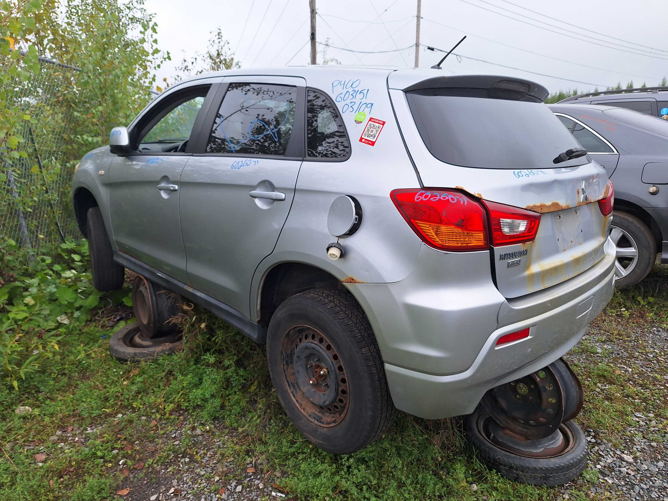 MITSUBISHI RVR 2011