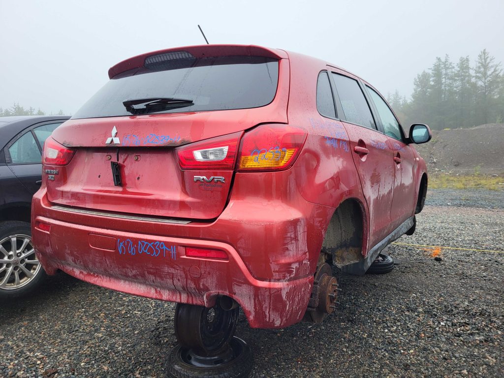 MITSUBISHI RVR 2011