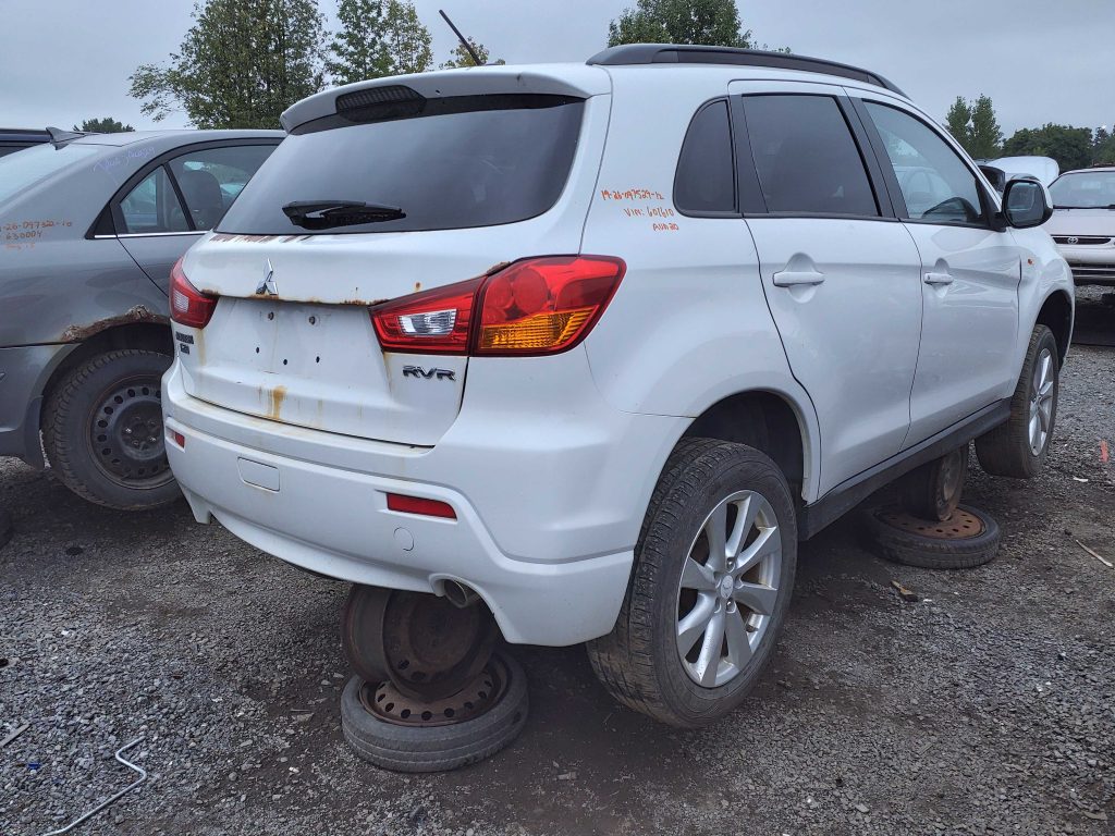 MITSUBISHI RVR 2012