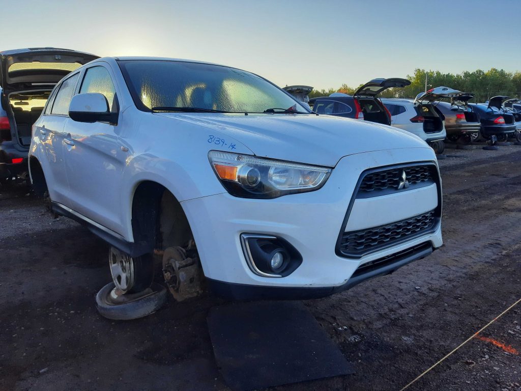 MITSUBISHI RVR 2014