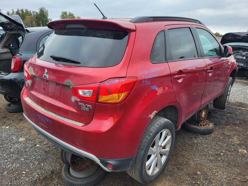 MITSUBISHI RVR 2014