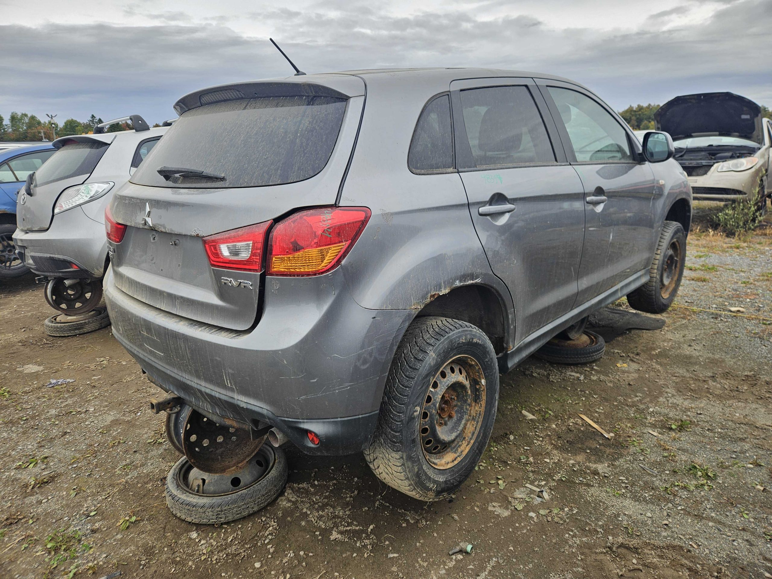 MITSUBISHI RVR 2014
