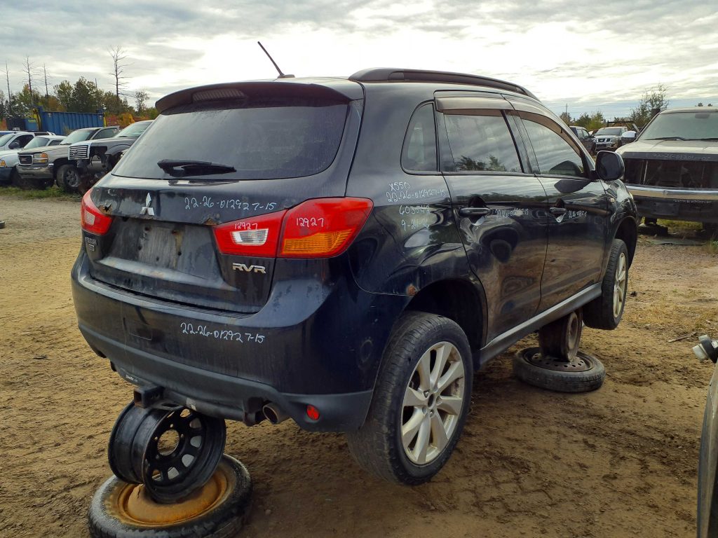 MITSUBISHI RVR 2015