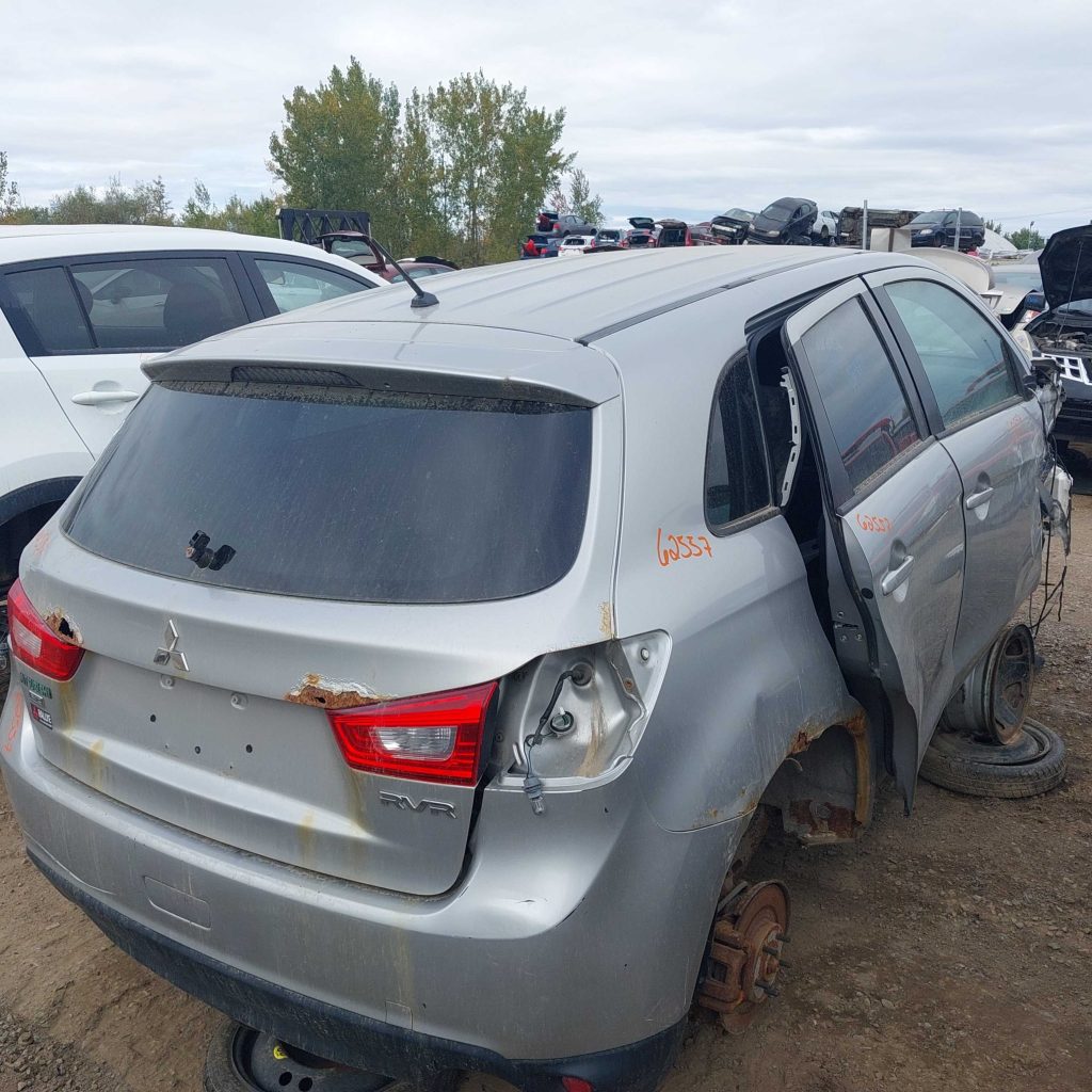 MITSUBISHI RVR 2015
