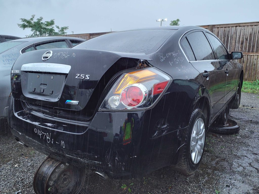 NISSAN ALTIMA 2010